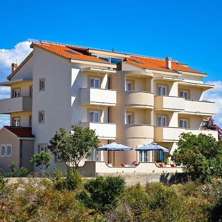 Bed & Breakfast Jugo Novalja Exterior foto